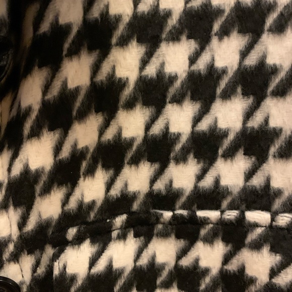 Checkered Fuzzy Jacket - Picture 5 of 5